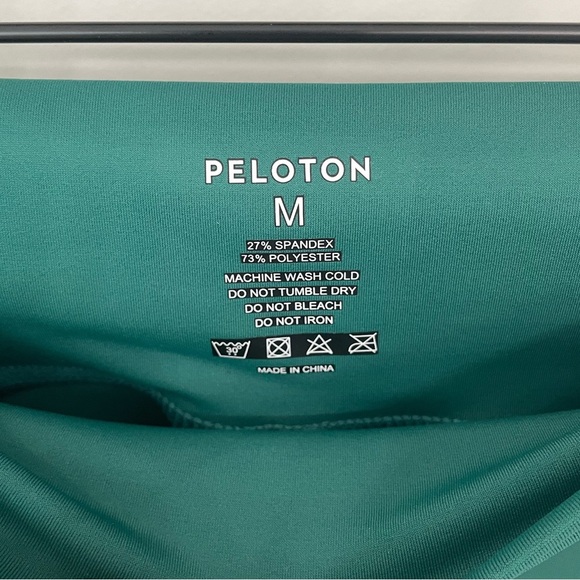 Peloton Emerald Green Scalloped Leggings Sz Medium Gym Run Train Bike.  10 - Picture 10 of 11